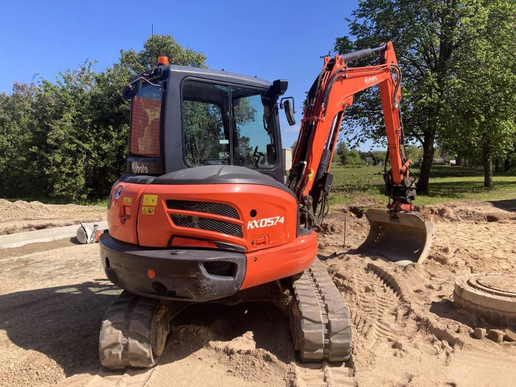 Kubota KX 057-4 - Mini-ekskavators: foto 1 Kubota KX 057-4 - Mini-ekskavators: foto 1