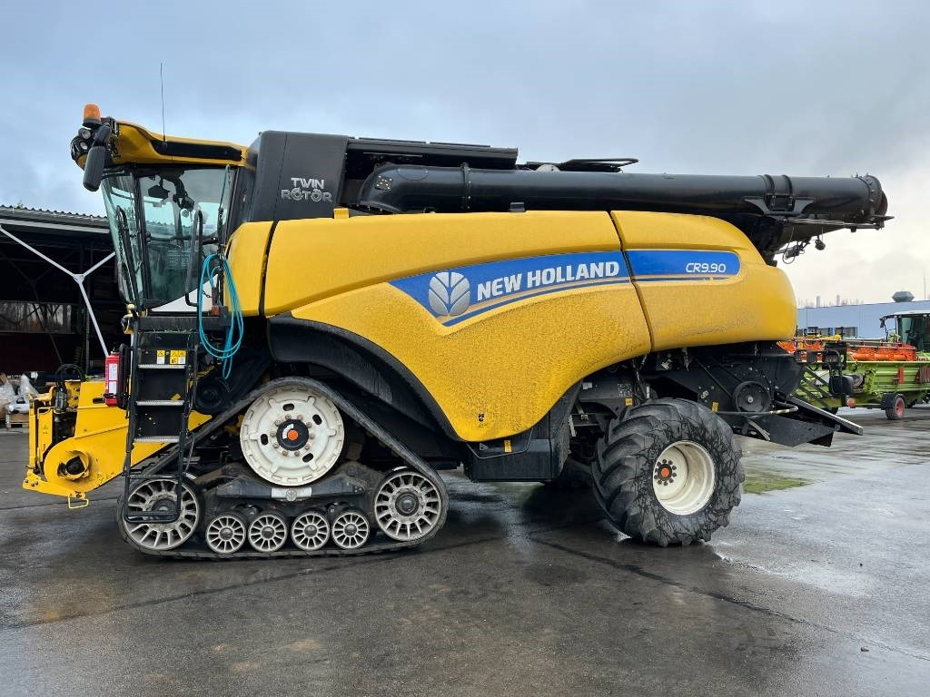New Holland CR 9.90 - Labības kombains: foto 2 New Holland CR 9.90 - Labības kombains: foto 2