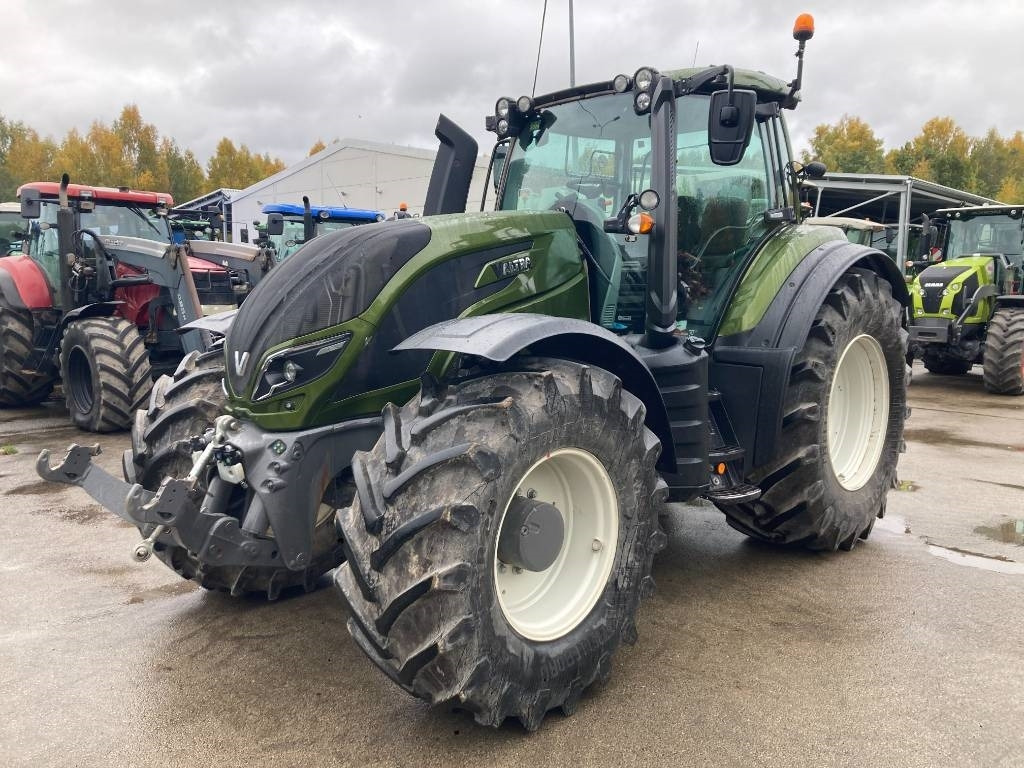 Valtra T 234 - Traktors: foto 1 Valtra T 234 - Traktors: foto 1
