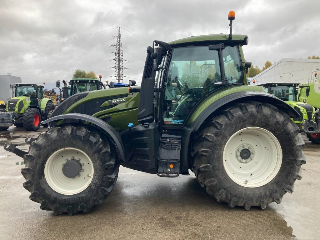 Valtra T 234 - Traktors: foto 3 Valtra T 234 - Traktors: foto 3