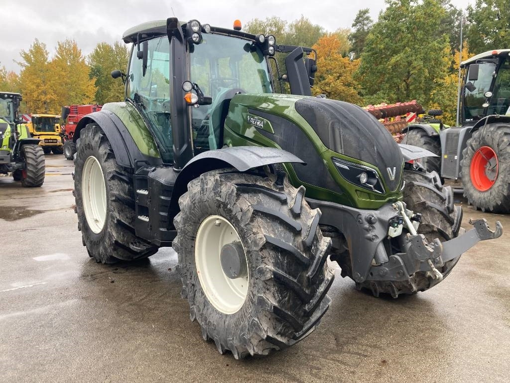Valtra T 234 - Traktors: foto 2 Valtra T 234 - Traktors: foto 2