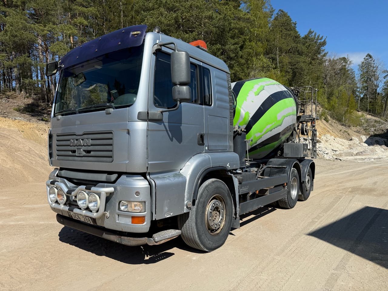 Betongbil MAN TGA 26.390 6X2-2 BL -2006 - Betonvedējs: foto 1 Betongbil MAN TGA 26.390 6X2-2 BL -2006 - Betonvedējs: foto 1
