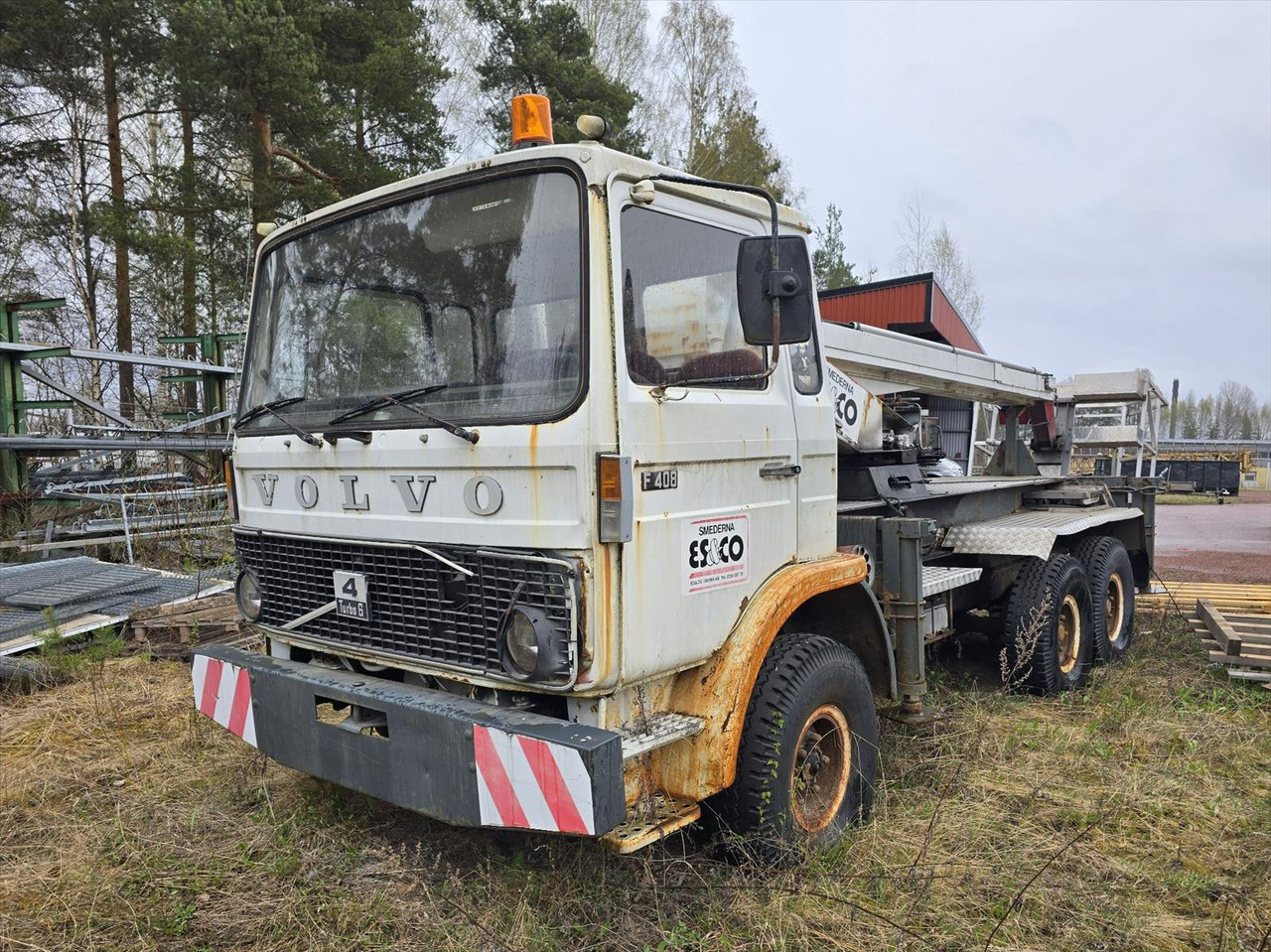 Lastbil med skyllift | Volvo F408 | 1985 Mätarställning (km): 348758 - Autopacēlājs: foto 1 Lastbil med skyllift | Volvo F408 | 1985 Mätarställning (km): 348758 - Autopacēlājs: foto 1