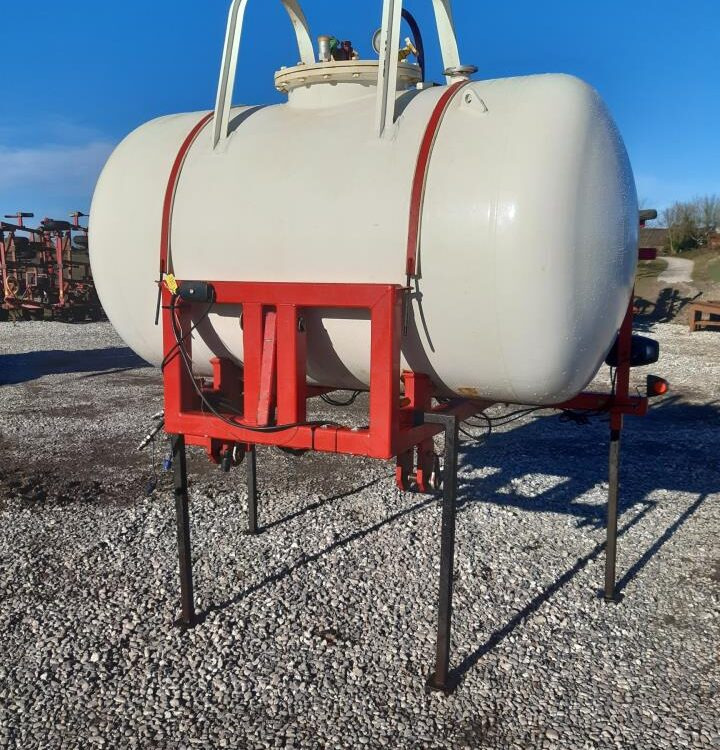 Agrodan Ammoniaktank 1200 kg - Mēslošanas tehnika, Uzglabāšanas tvertne: foto 5 Agrodan Ammoniaktank 1200 kg - Mēslošanas tehnika, Uzglabāšanas tvertne: foto 5