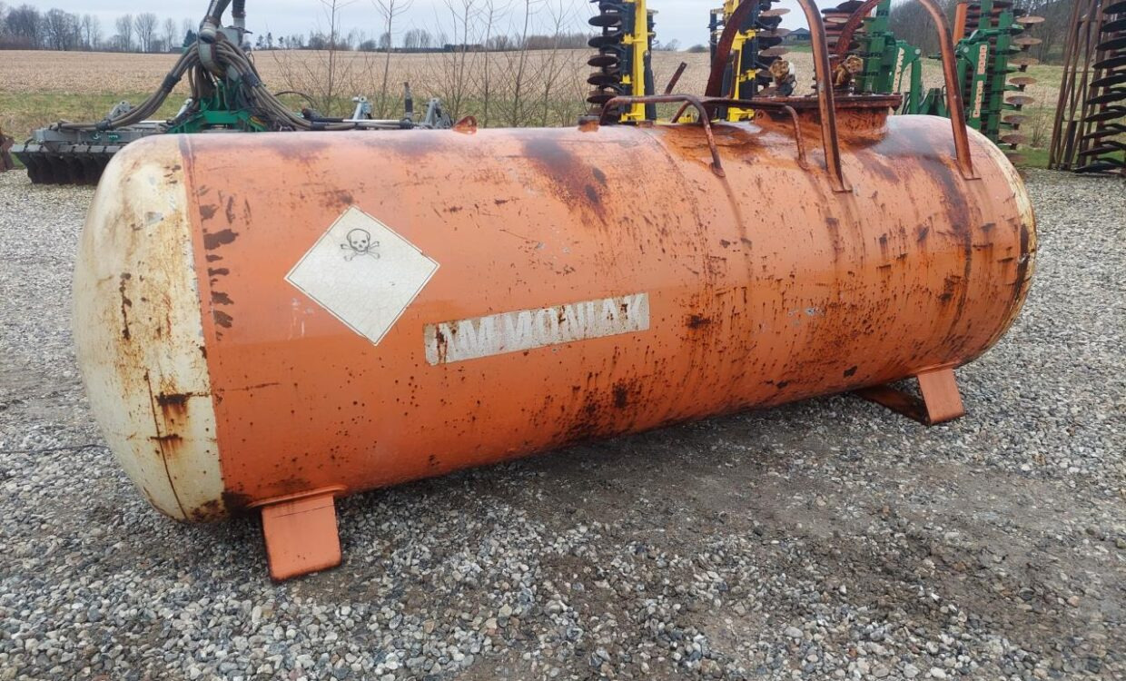 Agrodan Ammoniaktank 2000 kg - Uzglabāšanas tvertne: foto 1 Agrodan Ammoniaktank 2000 kg - Uzglabāšanas tvertne: foto 1