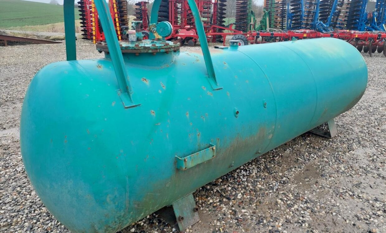 Agrodan Ammoniaktank 2500 kg - Mēslošanas tehnika, Uzglabāšanas tvertne: foto 4 Agrodan Ammoniaktank 2500 kg - Mēslošanas tehnika, Uzglabāšanas tvertne: foto 4