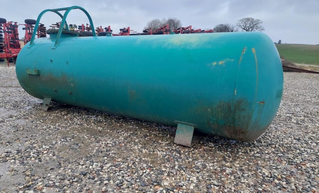 Agrodan Ammoniaktank 2500 kg - Mēslošanas tehnika, Uzglabāšanas tvertne: foto 3 Agrodan Ammoniaktank 2500 kg - Mēslošanas tehnika, Uzglabāšanas tvertne: foto 3