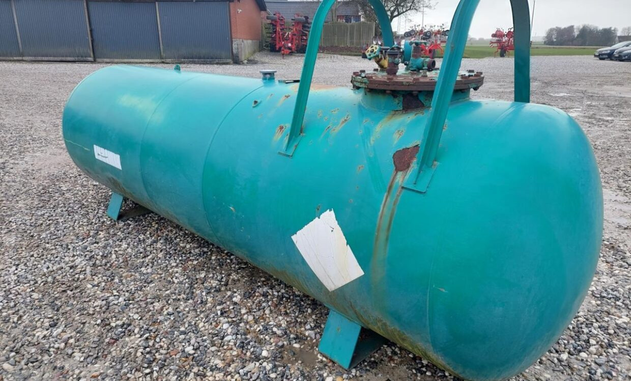 Agrodan Ammoniaktank 2500 kg - Mēslošanas tehnika, Uzglabāšanas tvertne: foto 5 Agrodan Ammoniaktank 2500 kg - Mēslošanas tehnika, Uzglabāšanas tvertne: foto 5