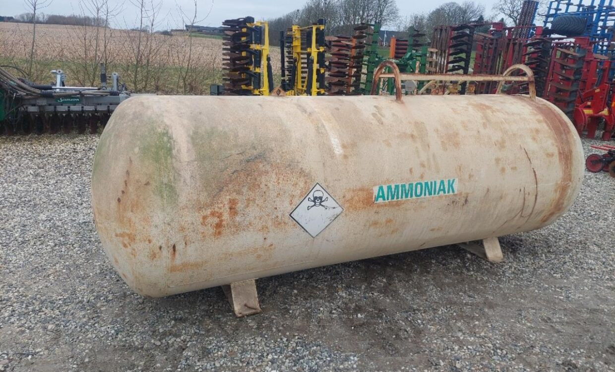 Agrodan Ammoniaktank 3200 kg - Uzglabāšanas tvertne: foto 2 Agrodan Ammoniaktank 3200 kg - Uzglabāšanas tvertne: foto 2