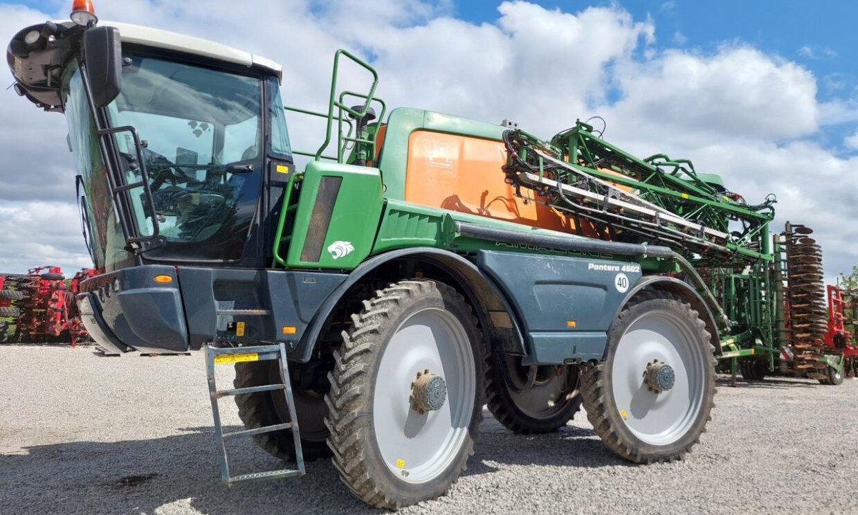 Amazone Pantera 4502 30-24m - Pašgājējmiglotājs: foto 1 Amazone Pantera 4502 30-24m - Pašgājējmiglotājs: foto 1