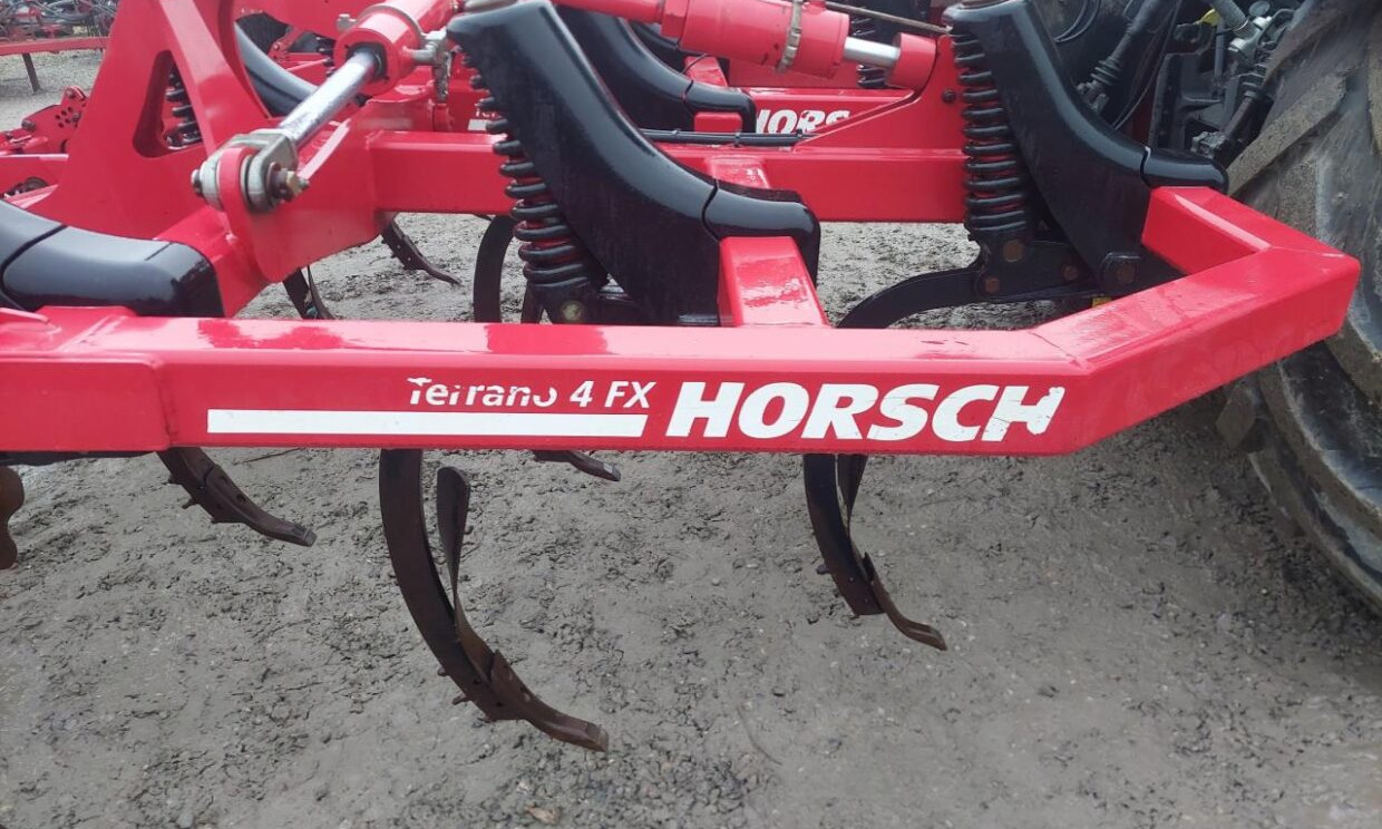 Horsch Terrano 4 FX - Ecēša: foto 4 Horsch Terrano 4 FX - Ecēša: foto 4