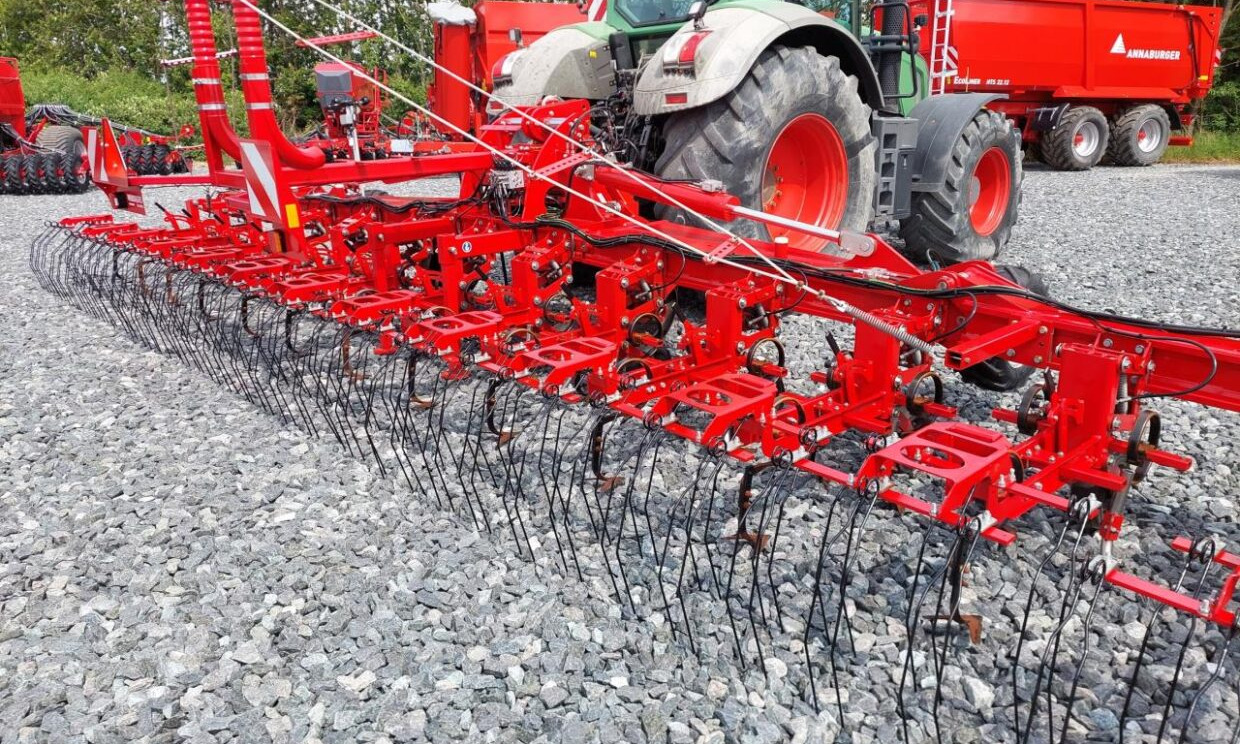 Horsch Transformer 9 VF - Atsperzaru ecēšas: foto 4 Horsch Transformer 9 VF - Atsperzaru ecēšas: foto 4