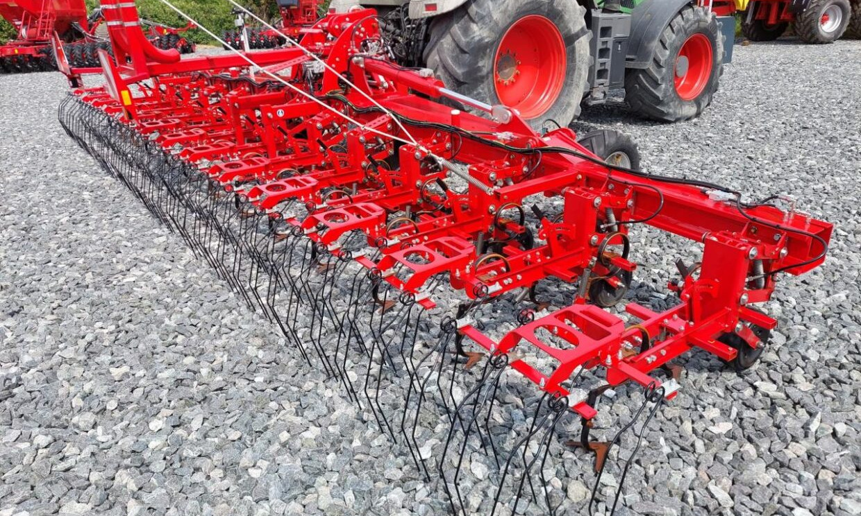 Horsch Transformer 9 VF - Atsperzaru ecēšas: foto 1 Horsch Transformer 9 VF - Atsperzaru ecēšas: foto 1