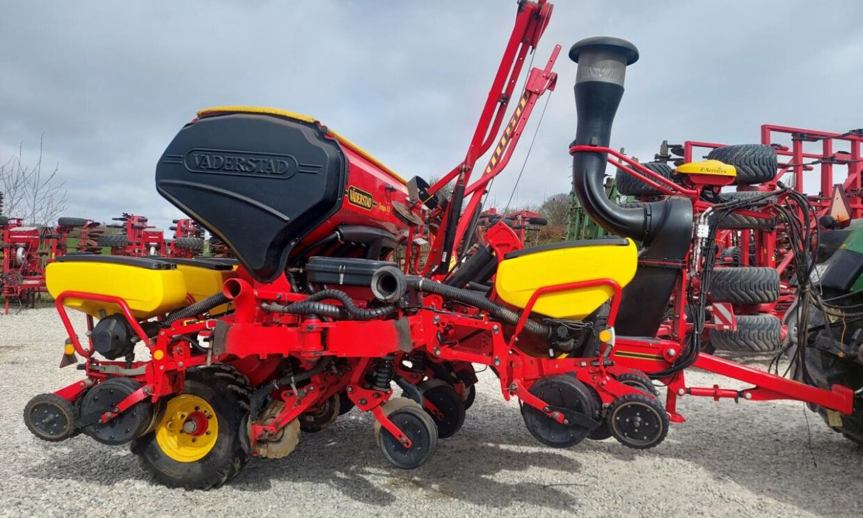 Väderstad Tempo 8 F med E-service - Precīzās izsējas sējmašīna: foto 3 Väderstad Tempo 8 F med E-service - Precīzās izsējas sējmašīna: foto 3