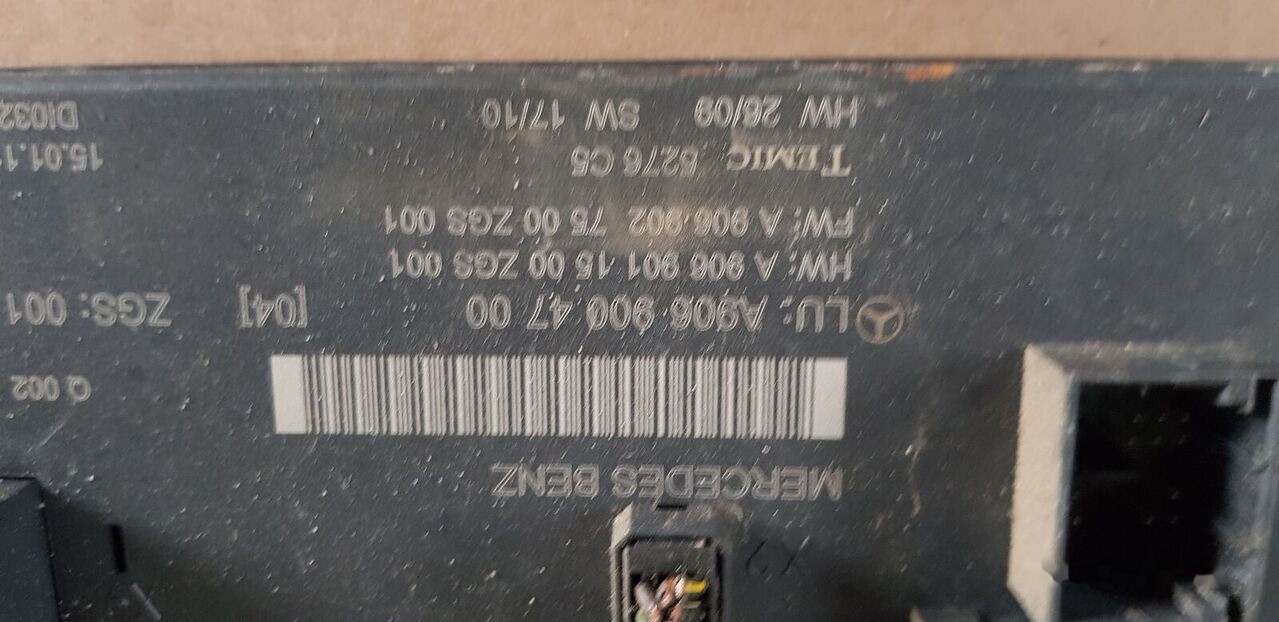 Delphi CRD2 .35 OM 651-SOLENOID Mercedes-Benz SPRIDER - Elektroniskais vadības bloks (ECU) - Kravas automašīna: foto 2 Delphi CRD2 .35 OM 651-SOLENOID Mercedes-Benz SPRIDER - Elektroniskais vadības bloks (ECU) - Kravas automašīna: foto 2