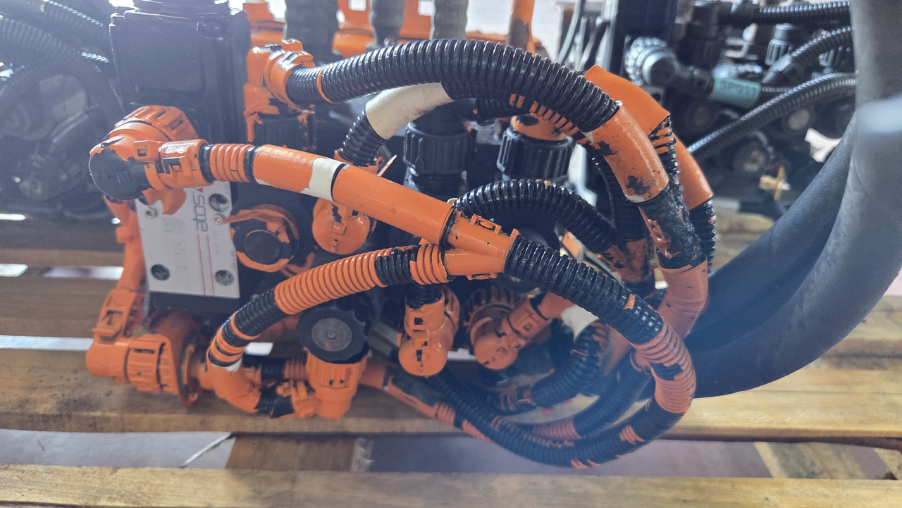 MERCEDES-BENZ STEERING UNIT - Stūre: foto 3 MERCEDES-BENZ STEERING UNIT - Stūre: foto 3