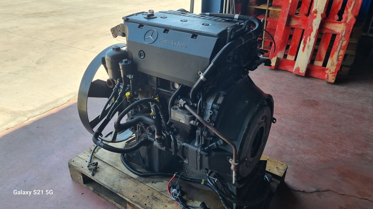 Mercedes-Benz MOTOR OM 924 LA EURO 5 OM 924 930 Mercedes-Benz ATEGO - Dzinējs - Kravas automašīna: foto 3 Mercedes-Benz MOTOR OM 924 LA EURO 5 OM 924 930 Mercedes-Benz ATEGO - Dzinējs - Kravas automašīna: foto 3