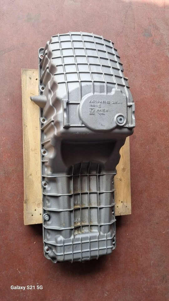Mercedes-Benz OIL PAN ACTROS MP4 A4730102213 Mercedes-Benz ACTROS MP4 EURO 6 - Karteris - Kravas automašīna: foto 3 Mercedes-Benz OIL PAN ACTROS MP4 A4730102213 Mercedes-Benz ACTROS MP4 EURO 6 - Karteris - Kravas automašīna: foto 3