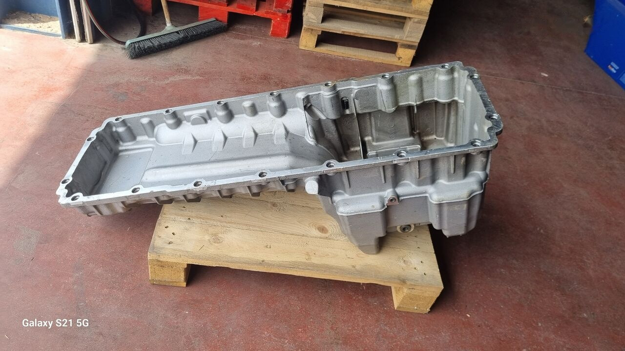 Mercedes-Benz OIL PAN ACTROS MP4 A4730102213 Mercedes-Benz ACTROS MP4 EURO 6 - Karteris - Kravas automašīna: foto 5 Mercedes-Benz OIL PAN ACTROS MP4 A4730102213 Mercedes-Benz ACTROS MP4 EURO 6 - Karteris - Kravas automašīna: foto 5