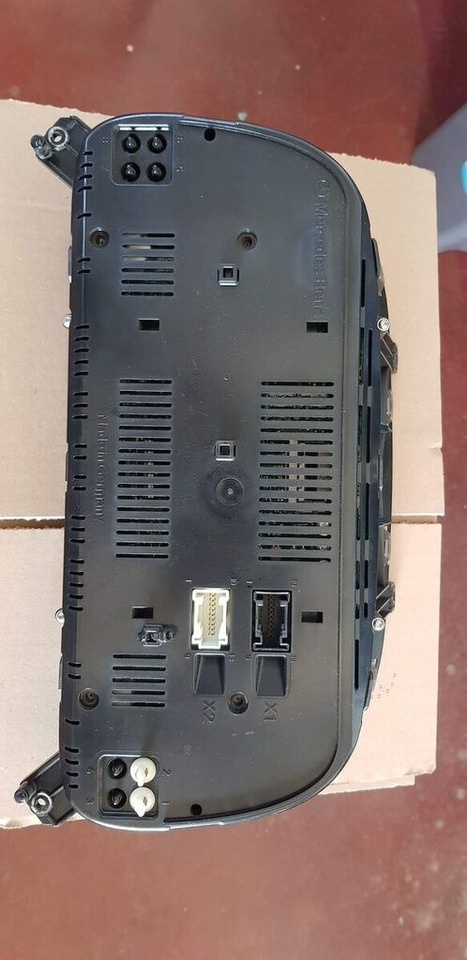 Mercedes-Benz instrumend panel Mercedes-Benz ACTROS MP2 - Mērinstrumentu panelis - Kravas automašīna: foto 2 Mercedes-Benz instrumend panel Mercedes-Benz ACTROS MP2 - Mērinstrumentu panelis - Kravas automašīna: foto 2