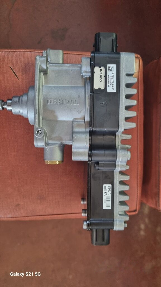 WABCO GATE CYLINDER 3 PEDAL NEW A Mercedes-Benz ACTROS MP2 MP3 - Elektroniskais vadības bloks (ECU) - Kravas automašīna: foto 3 WABCO GATE CYLINDER 3 PEDAL NEW A Mercedes-Benz ACTROS MP2 MP3 - Elektroniskais vadības bloks (ECU) - Kravas automašīna: foto 3