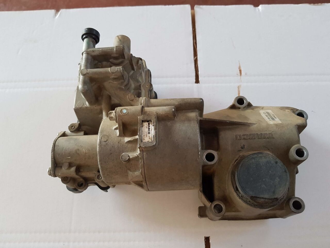 WABCO GEAR CYLINDER 002 260 85 63 Mercedes-Benz ACTROS MB3 - Elektroniskais vadības bloks (ECU) - Kravas automašīna: foto 3 WABCO GEAR CYLINDER 002 260 85 63 Mercedes-Benz ACTROS MB3 - Elektroniskais vadības bloks (ECU) - Kravas automašīna: foto 3