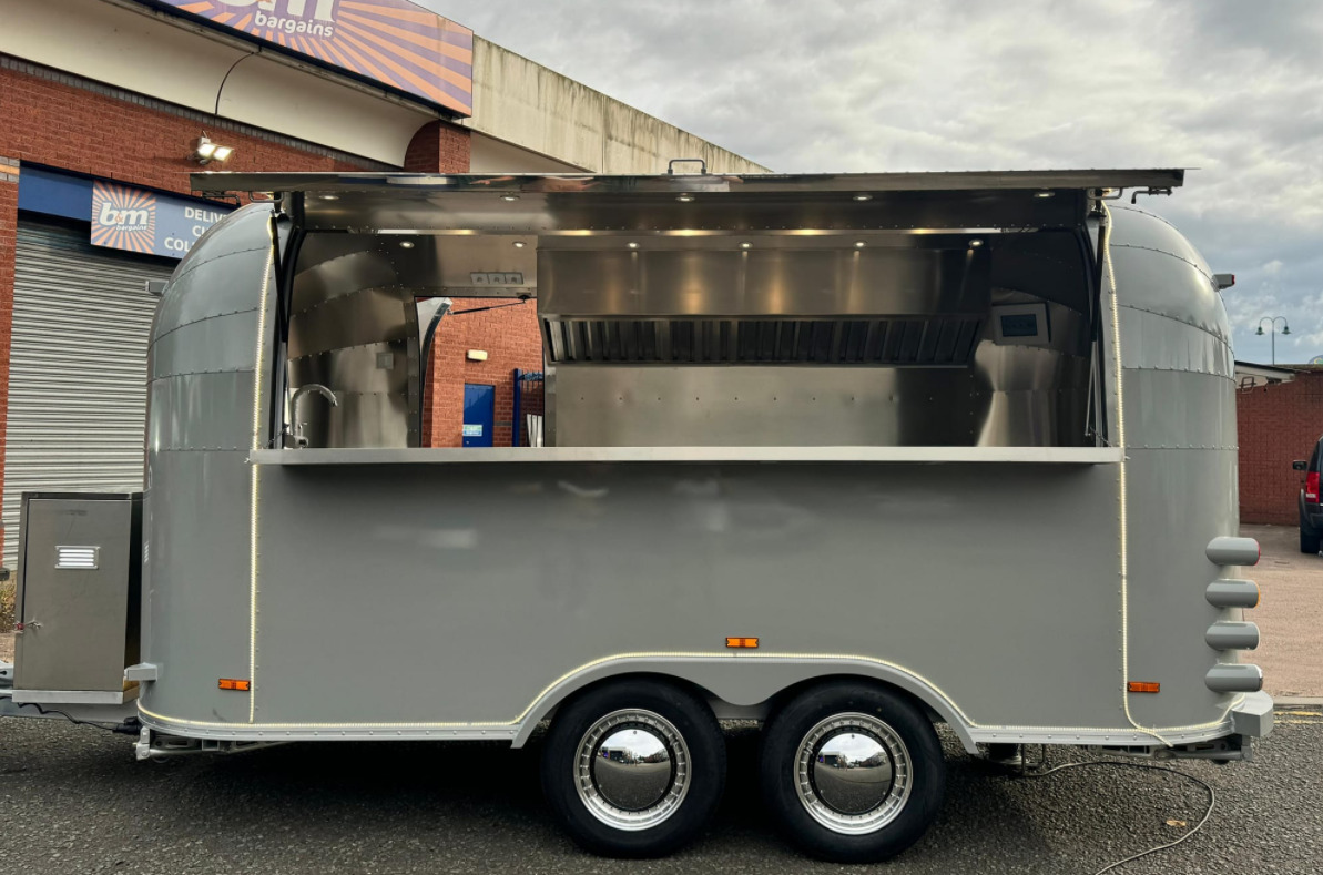 Remorque Food Truck Burger Food Truck,Coffee Food Trailers,Catering Trailer - Tirdzniecības piekabe: foto 2 Remorque Food Truck Burger Food Truck,Coffee Food Trailers,Catering Trailer - Tirdzniecības piekabe: foto 2