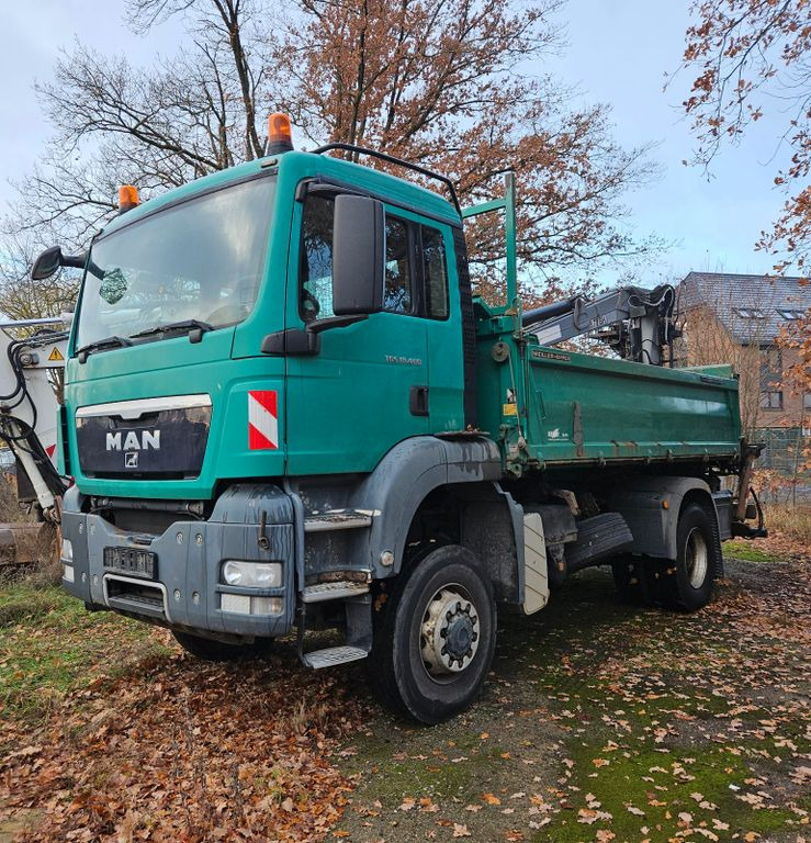 Kravas automašīna pašizgāzējs, Kravas auto ar manipulatoru MAN TGS 18.400 4x4 Kipper mit Kran Selbstlader: foto 1
