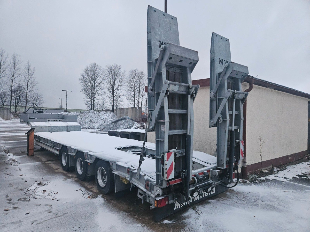 Müller-Mitteltal TS 3 Tieflader nur ca. 6.000km gefahren 42t - Puspiekabe zema profila platforma: foto 2 Müller-Mitteltal TS 3 Tieflader nur ca. 6.000km gefahren 42t - Puspiekabe zema profila platforma: foto 2