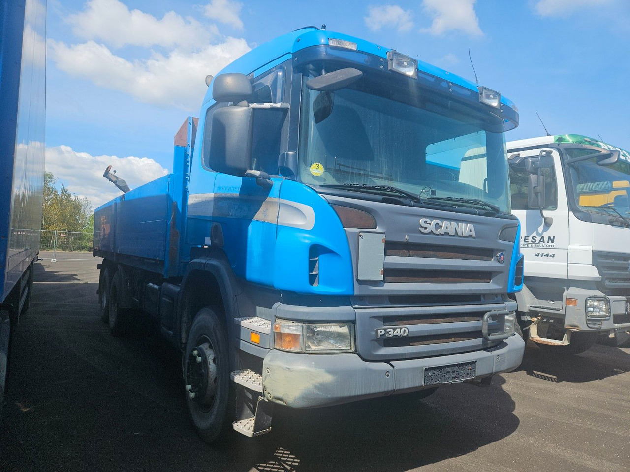 Scania P340 6x6 Pritsche Schaltgetriebe Blatt/Blatt - Bortu kravas automašīna/ Platforma: foto 2 Scania P340 6x6 Pritsche Schaltgetriebe Blatt/Blatt - Bortu kravas automašīna/ Platforma: foto 2