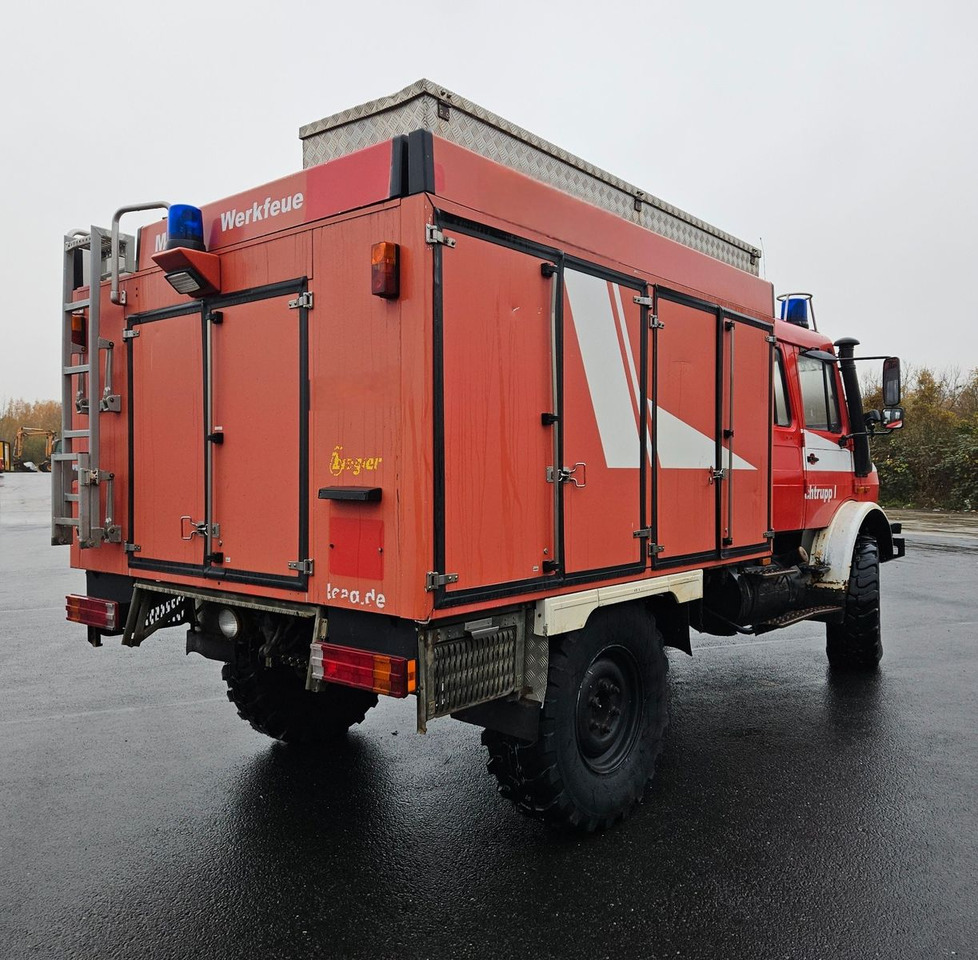 Unimog U4000 4x4 DOKA Tanklöschfahrzeug Feuerwehr - Autocisterna: foto 4 Unimog U4000 4x4 DOKA Tanklöschfahrzeug Feuerwehr - Autocisterna: foto 4