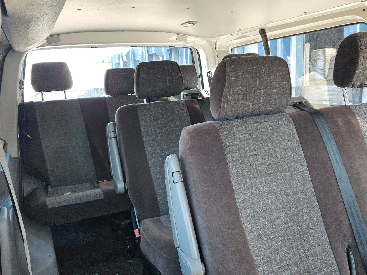 Volkswagen T5 9 Sitzer lang - Pasažieru furgons: foto 5 Volkswagen T5 9 Sitzer lang - Pasažieru furgons: foto 5