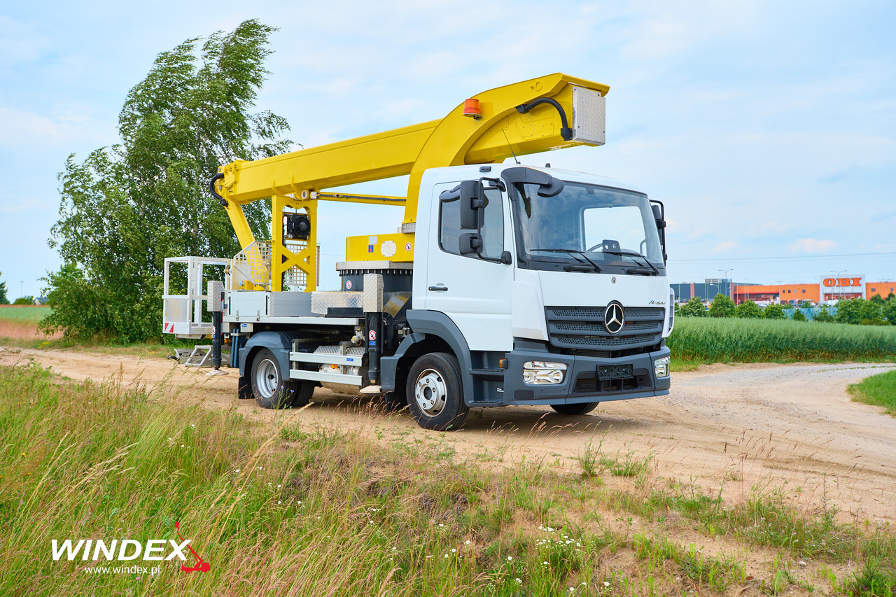 PALFINGER P 300 KS - Pacēlājs: foto 1 PALFINGER P 300 KS - Pacēlājs: foto 1