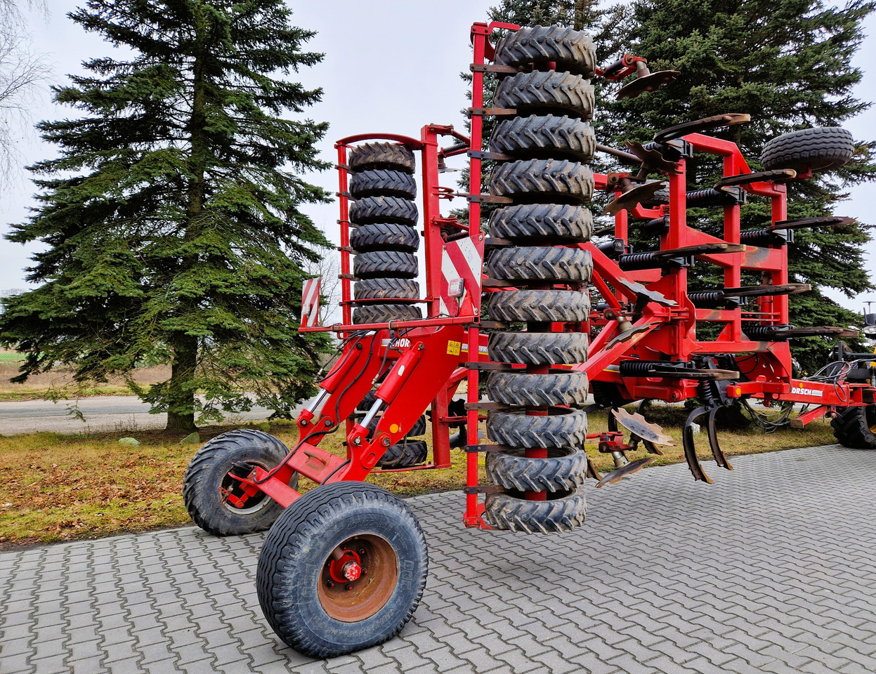 HORSCH Terrano 6 FX - Augsnes apstrādes tehnika: foto 4 HORSCH Terrano 6 FX - Augsnes apstrādes tehnika: foto 4