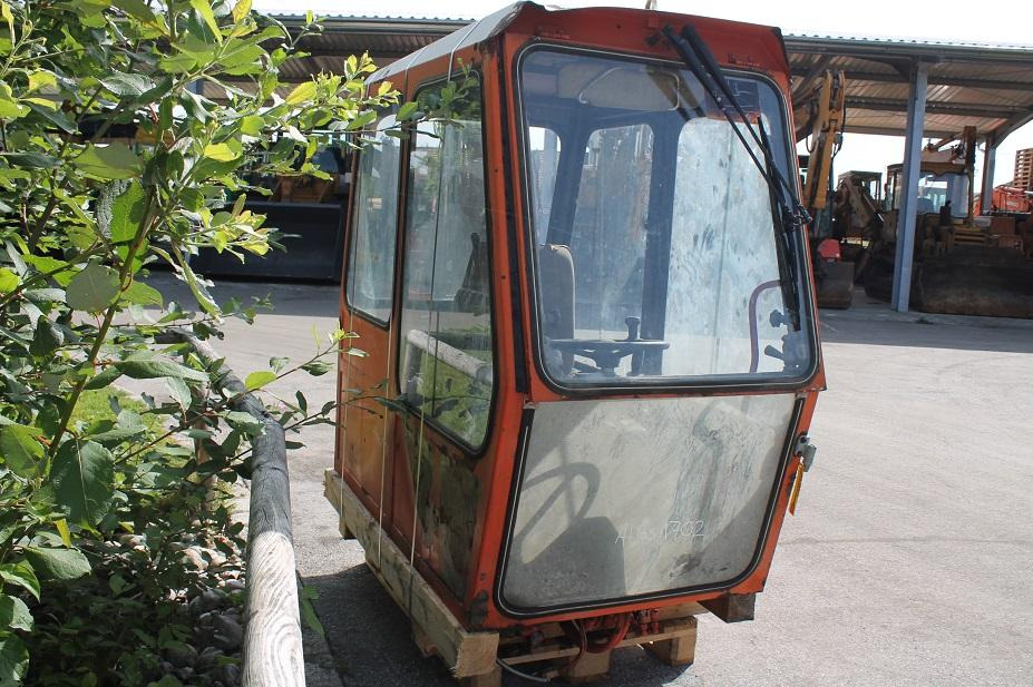 Atlas 1702D - Kabīne - Celtniecības tehnika: foto 5 Atlas 1702D - Kabīne - Celtniecības tehnika: foto 5