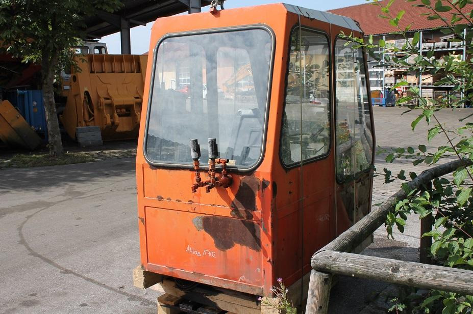 Atlas 1702D - Kabīne - Celtniecības tehnika: foto 4 Atlas 1702D - Kabīne - Celtniecības tehnika: foto 4