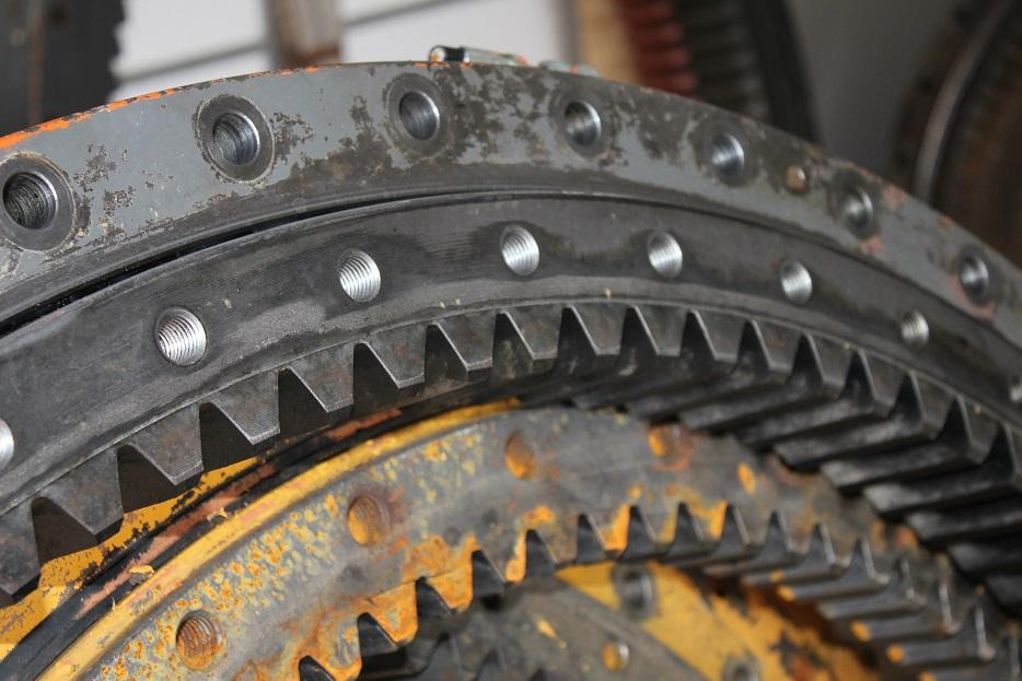 Atlas 1704 LC - Devēja gredzens - Celtniecības tehnika: foto 1 Atlas 1704 LC - Devēja gredzens - Celtniecības tehnika: foto 1