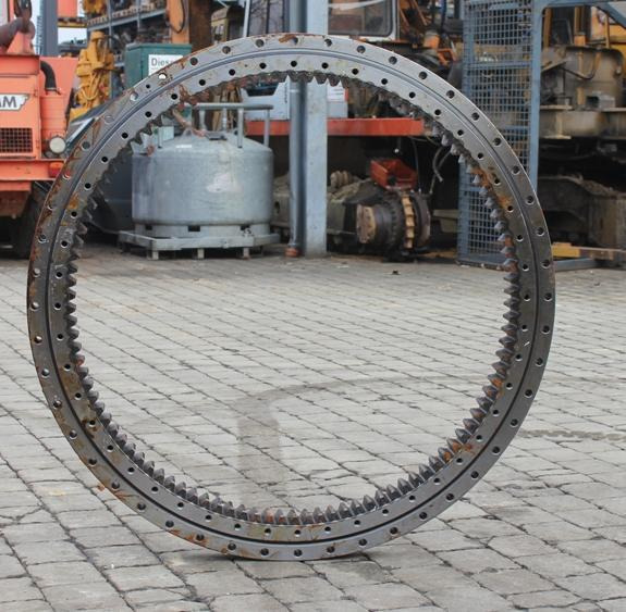 Atlas 1704 - Devēja gredzens - Celtniecības tehnika: foto 1 Atlas 1704 - Devēja gredzens - Celtniecības tehnika: foto 1