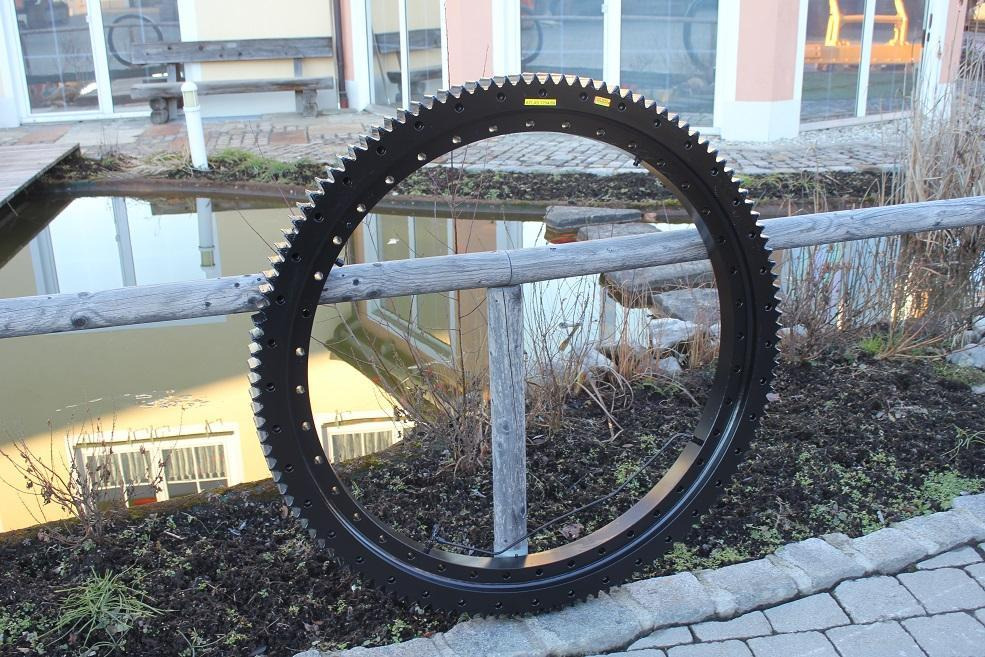 Atlas R 1704 AWEA 4 - Devēja gredzens - Celtniecības tehnika: foto 2 Atlas R 1704 AWEA 4 - Devēja gredzens - Celtniecības tehnika: foto 2