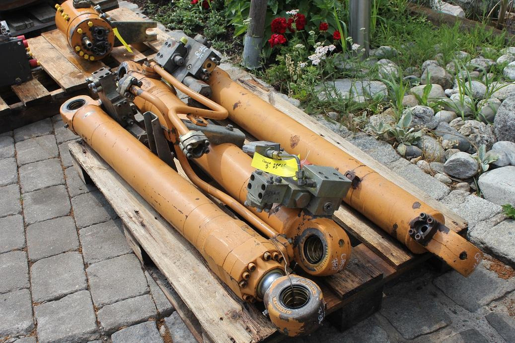 Case 788 LC - Hidrauliskais cilindrs - Celtniecības tehnika: foto 2 Case 788 LC - Hidrauliskais cilindrs - Celtniecības tehnika: foto 2