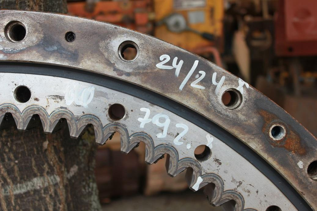 Case 788 LC - Devēja gredzens - Celtniecības tehnika: foto 2 Case 788 LC - Devēja gredzens - Celtniecības tehnika: foto 2