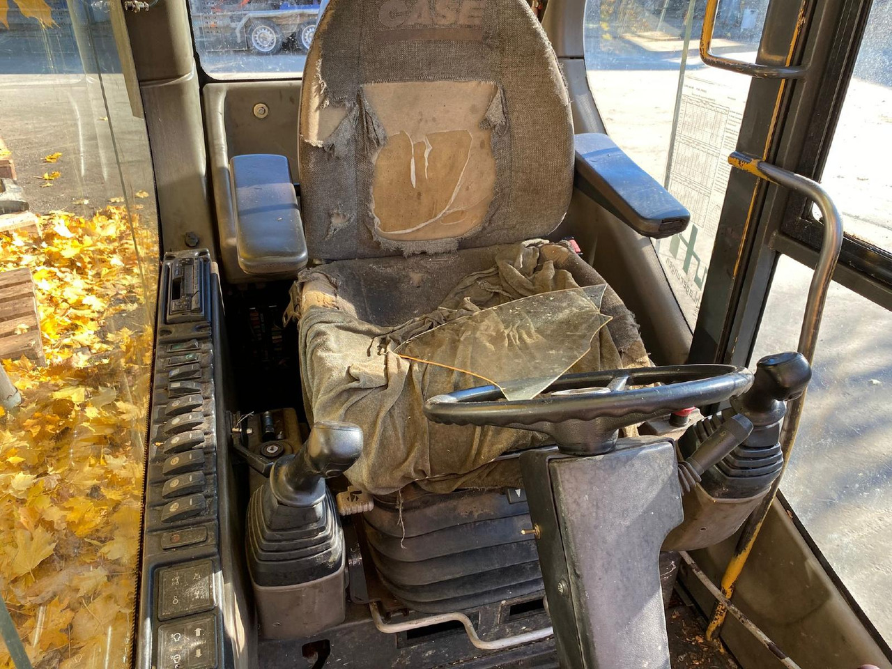 Case WX 165 - Kabīne - Celtniecības tehnika: foto 3 Case WX 165 - Kabīne - Celtniecības tehnika: foto 3