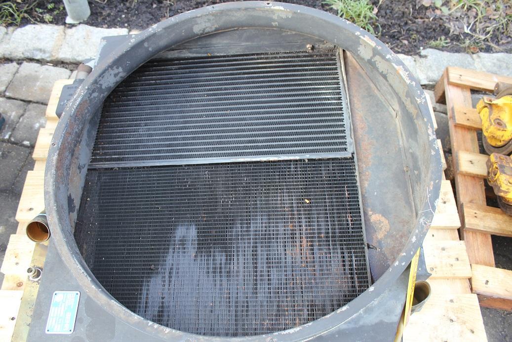 Caterpillar 206 BFT - Dzesēšanas sistēma - Celtniecības tehnika: foto 3 Caterpillar 206 BFT - Dzesēšanas sistēma - Celtniecības tehnika: foto 3