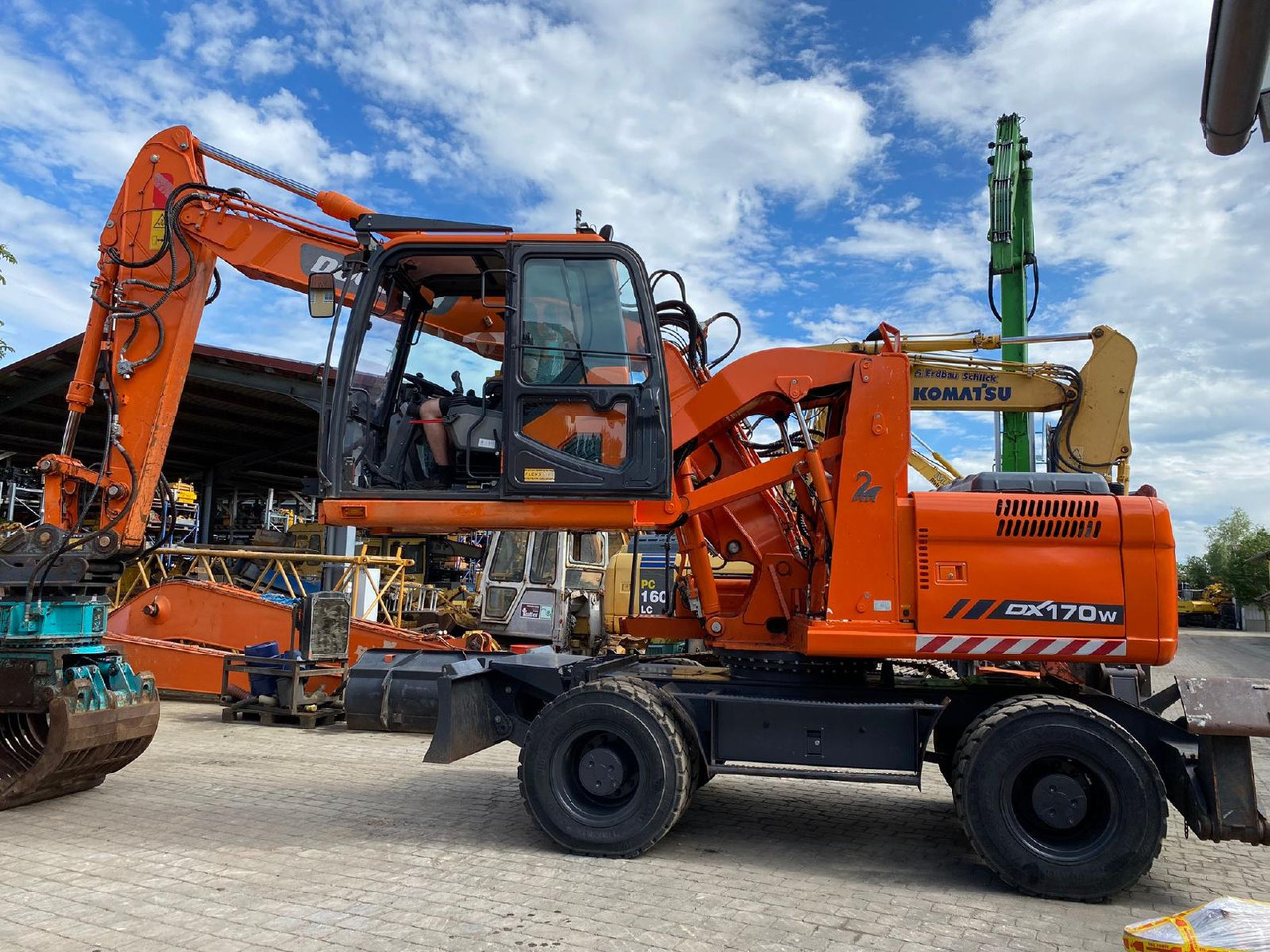 Doosan DX 170 W - Riteņu ekskavators: foto 4 Doosan DX 170 W - Riteņu ekskavators: foto 4