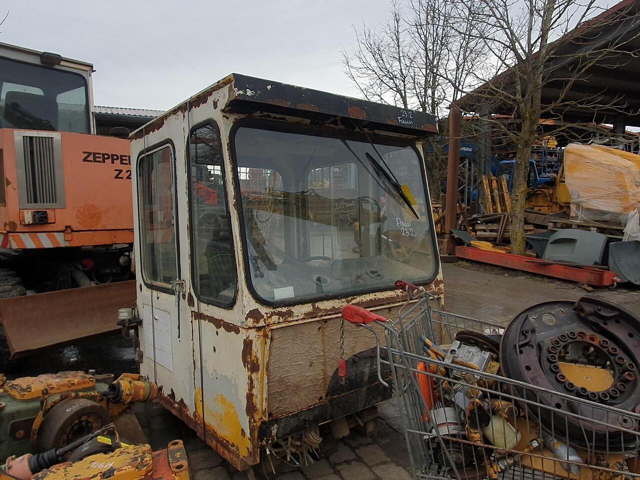 Faun O&K 23,2 Dumper - Kabīne - Bezceļu pašizgāzējs: foto 4 Faun O&K 23,2 Dumper - Kabīne - Bezceļu pašizgāzējs: foto 4