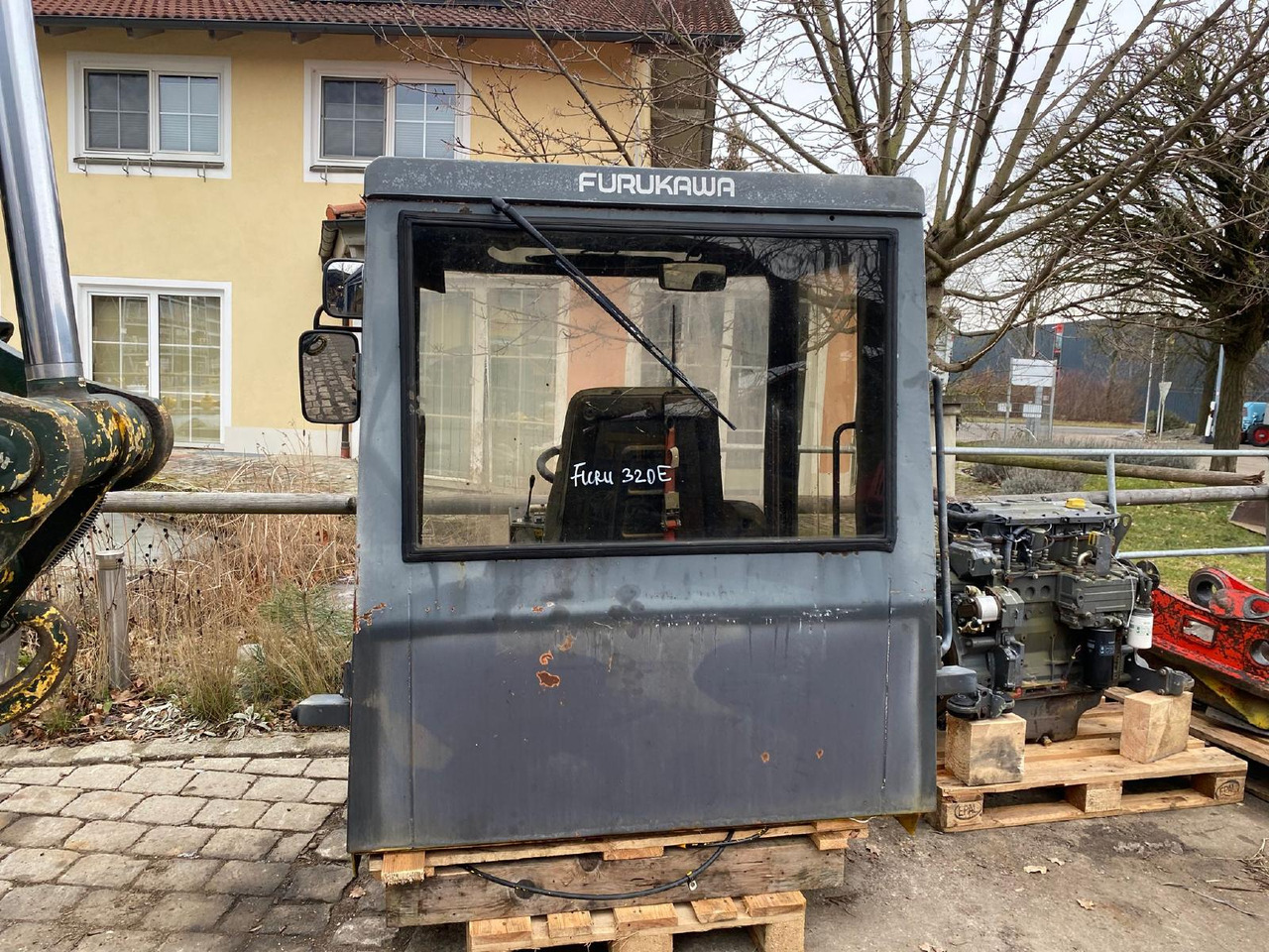 Furukawa 320 E - Kabīne - Celtniecības tehnika: foto 5 Furukawa 320 E - Kabīne - Celtniecības tehnika: foto 5