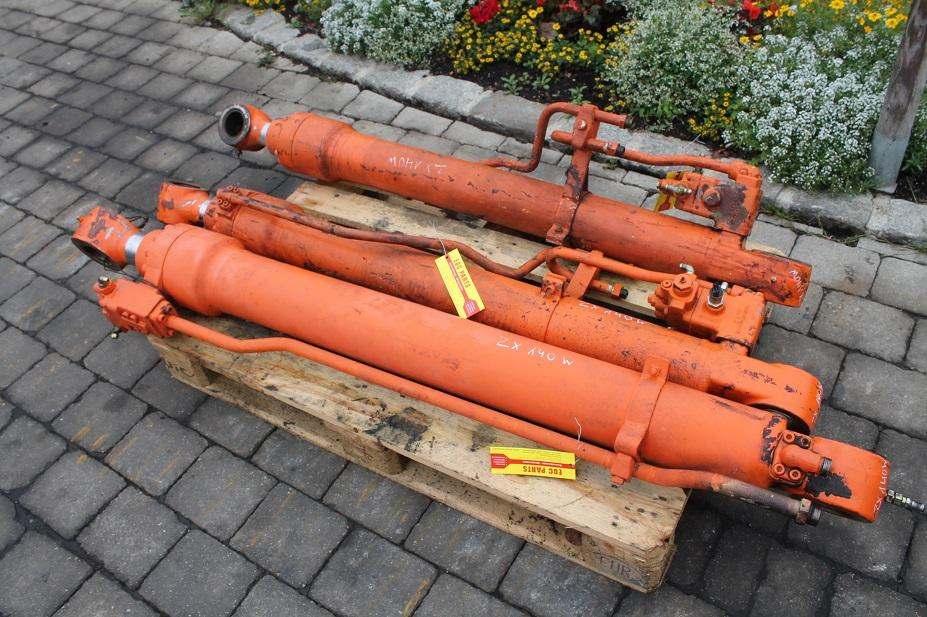 Hitachi ZX 140W - Hidrauliskais cilindrs - Celtniecības tehnika: foto 1 Hitachi ZX 140W - Hidrauliskais cilindrs - Celtniecības tehnika: foto 1