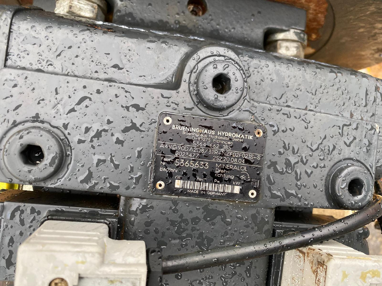 Hydromatik A4VG 90 aus Furukawa 320 E - Hidrauliskais sūknis - Celtniecības tehnika: foto 2 Hydromatik A4VG 90 aus Furukawa 320 E - Hidrauliskais sūknis - Celtniecības tehnika: foto 2