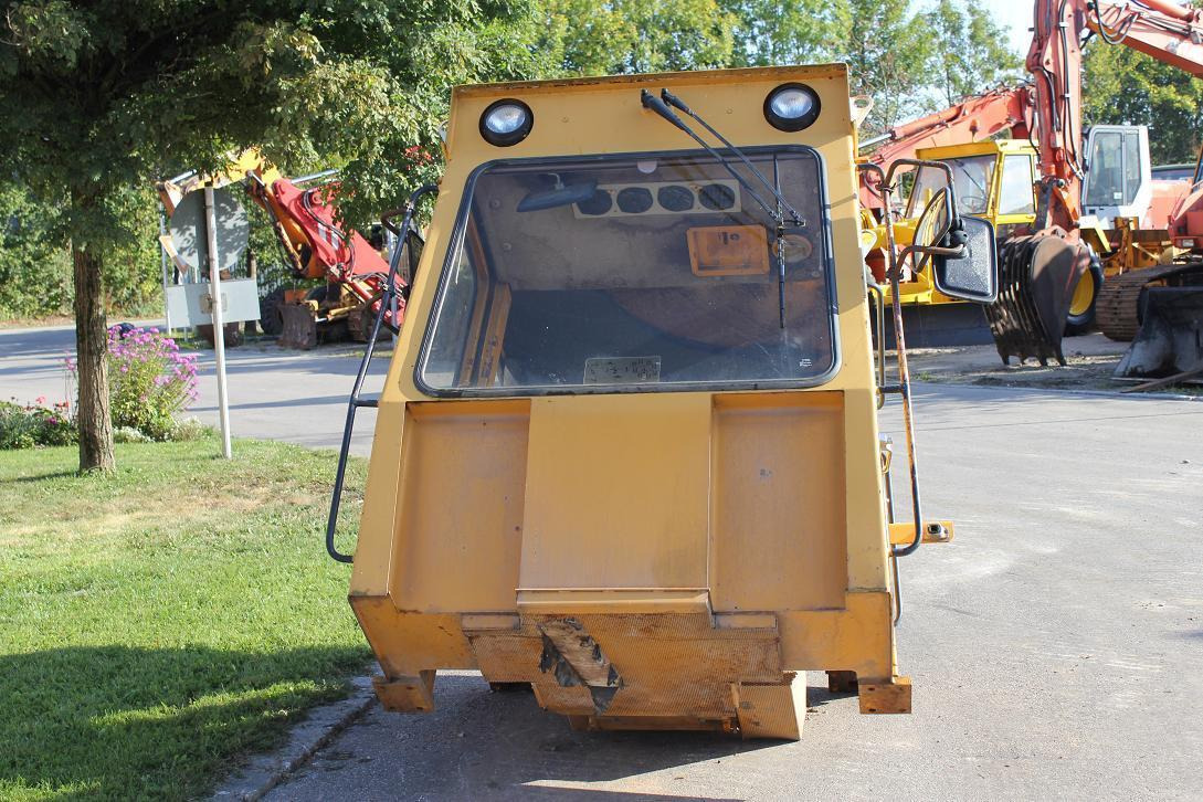 Liebherr 611-621-721 oder 731 - Kabīne - Celtniecības tehnika: foto 5 Liebherr 611-621-721 oder 731 - Kabīne - Celtniecības tehnika: foto 5