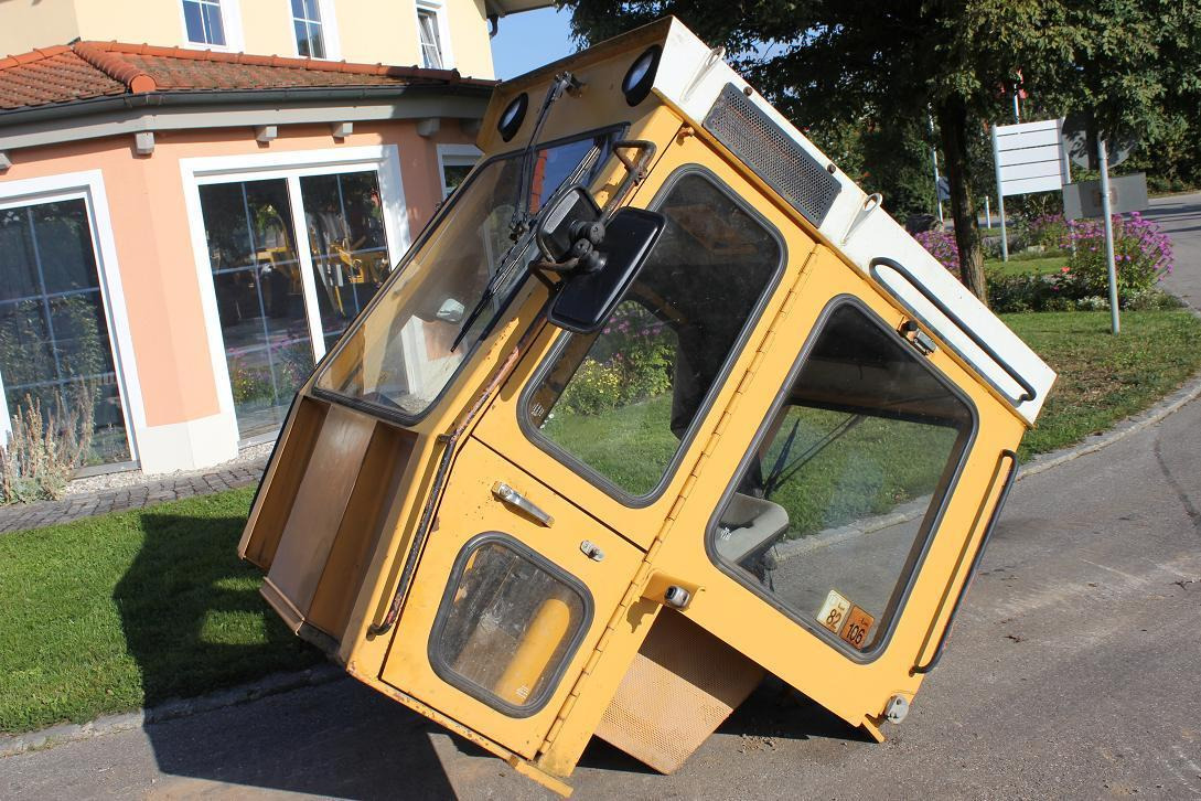 Liebherr 611-621-721 oder 731 - Kabīne - Celtniecības tehnika: foto 4 Liebherr 611-621-721 oder 731 - Kabīne - Celtniecības tehnika: foto 4